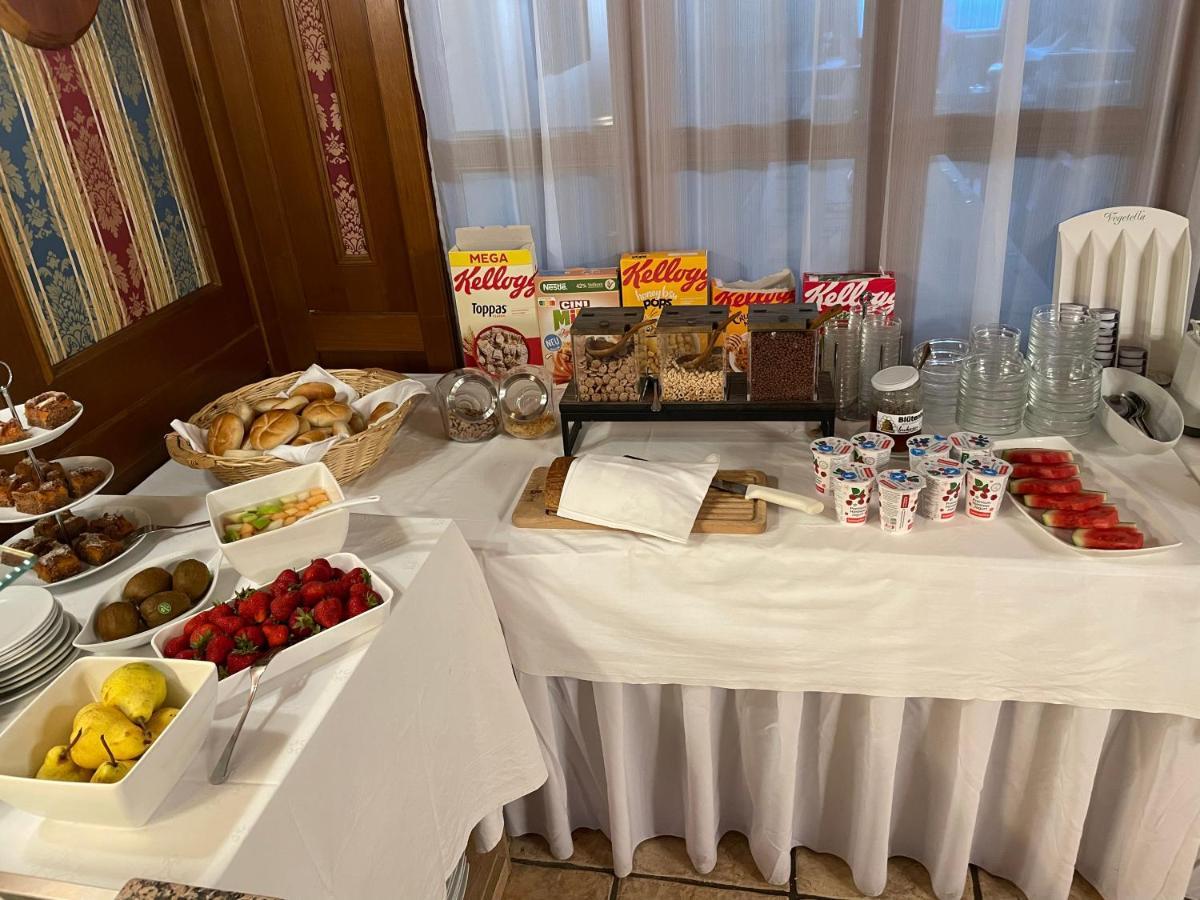 Hotel Restaurant Wallner I Contactless Check-In 상트발렌틴 외부 사진