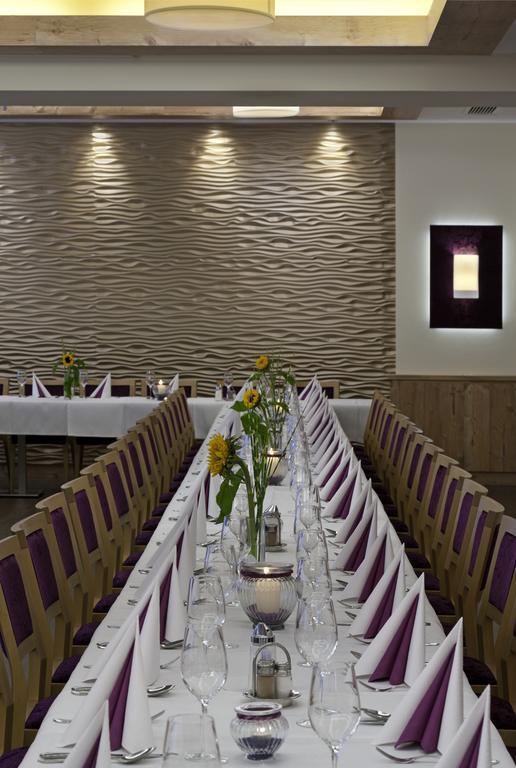 Hotel Restaurant Wallner I Contactless Check-In 상트발렌틴 외부 사진