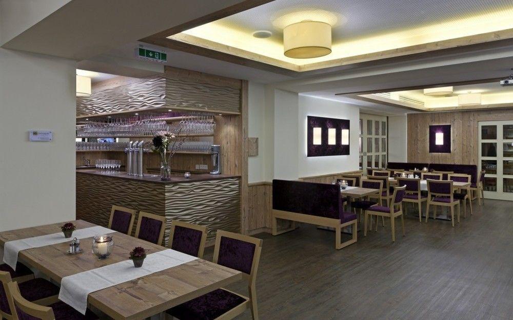 Hotel Restaurant Wallner I Contactless Check-In 상트발렌틴 외부 사진