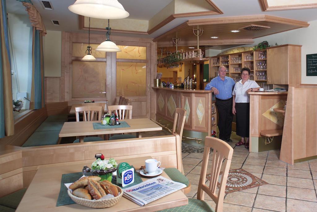 Hotel Restaurant Wallner I Contactless Check-In 상트발렌틴 외부 사진
