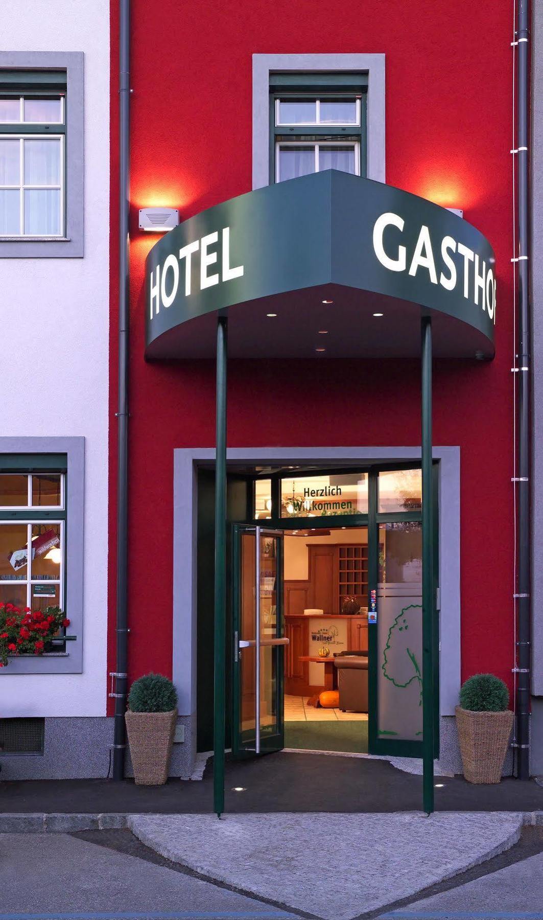Hotel Restaurant Wallner I Contactless Check-In 상트발렌틴 외부 사진